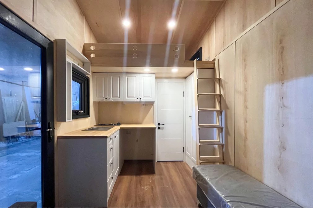 Qouppe 4 metre loft katlı tiny house giriş katı